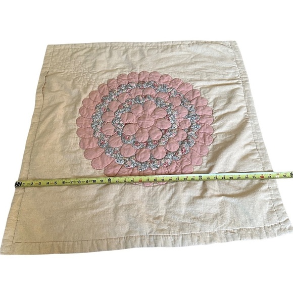 Baby Pink Floral Needle Point Vintage Crib Blanket Play Mat Thick Fabric - Picture 6 of 7